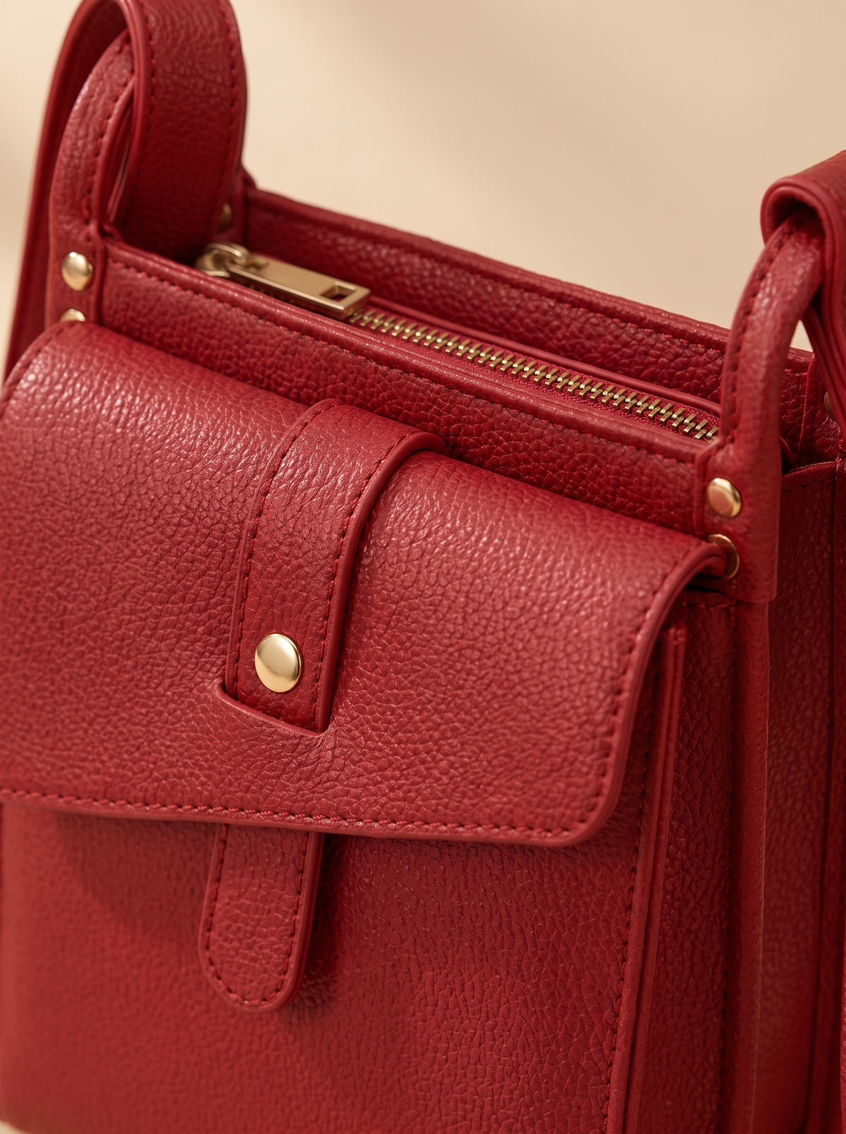 Athena Crossbody Tas, rood, van dichtbij