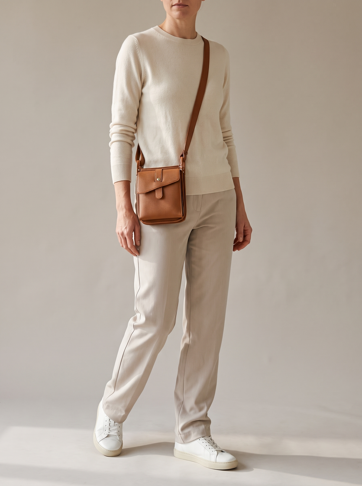 Athena Crossbody Tas, bruin, ten voeten uit