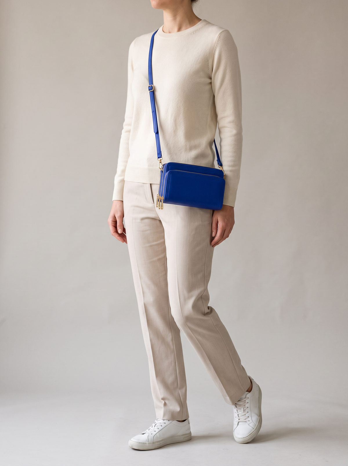 Bali Crossbody Portemonnee, blauw, ten voeten uit